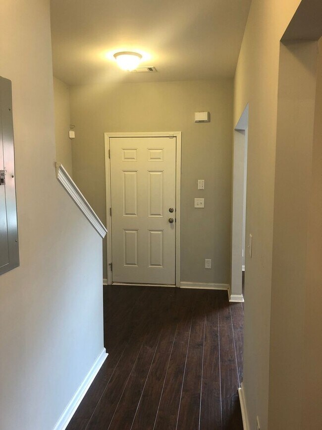 Photo - Single Family 3 Bedroom Townhome in Stonec...