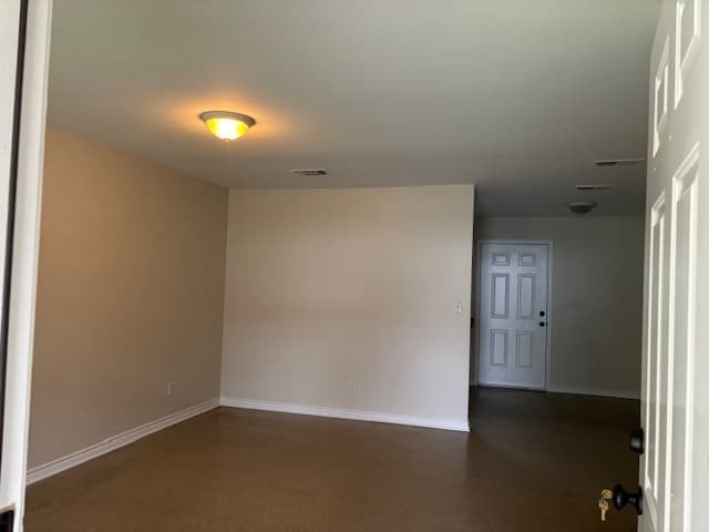 Photo - 454 S Mahon Ave