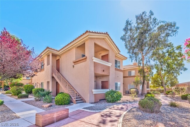 Building Photo - 1050 E Cactus Ave Unit 2091
