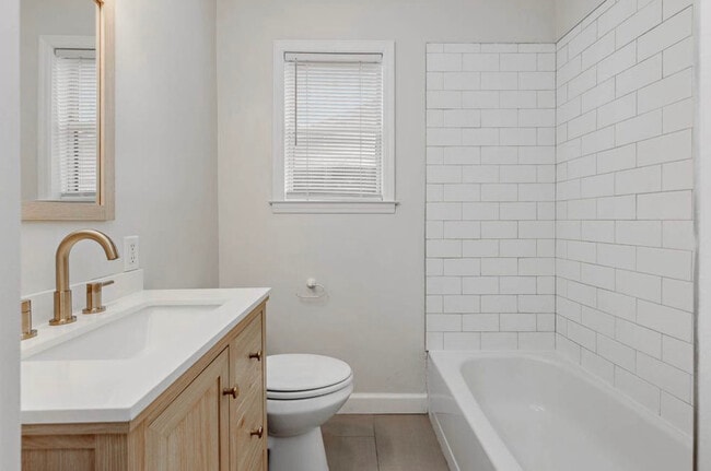 Photo - 5319 Attleboro St