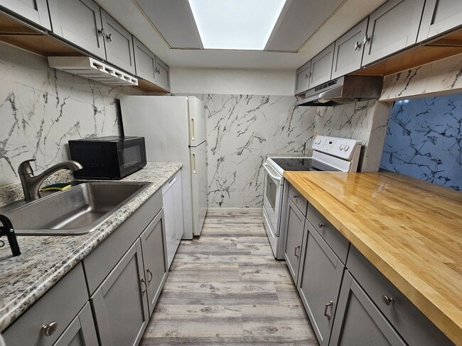 Photo - Available NOW: Updated 2 Bedroom Apartment in Bridgeville