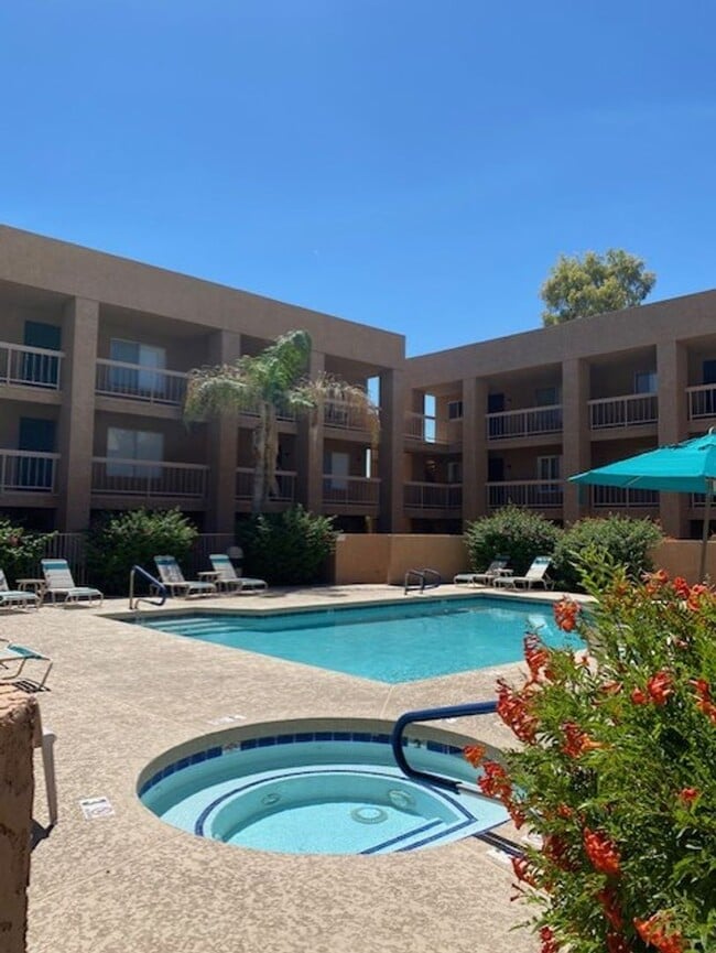 Photo - 2 Bed 2 Bath near Old Town Scottsdale