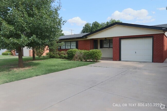 Building Photo - Nicely Updated 3 bedroom 2 bath! Rental