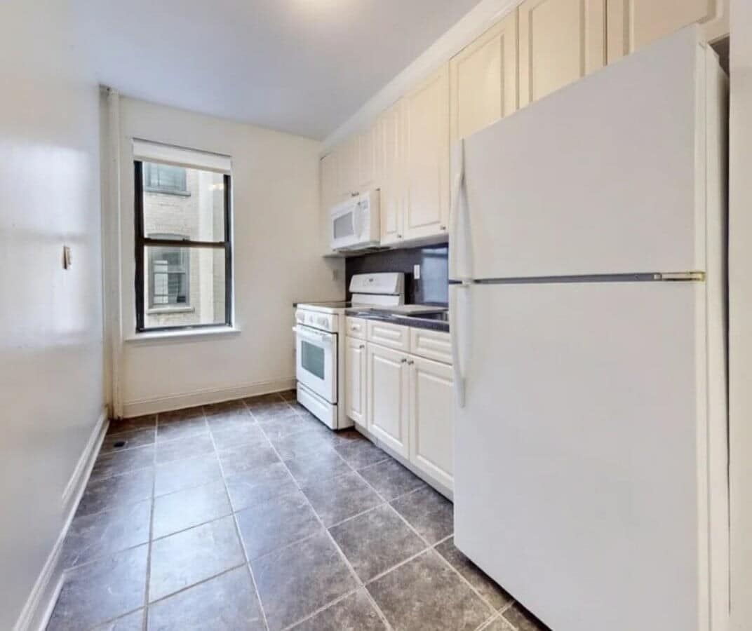 Photo - Edgecombe Avenue Unit 2D