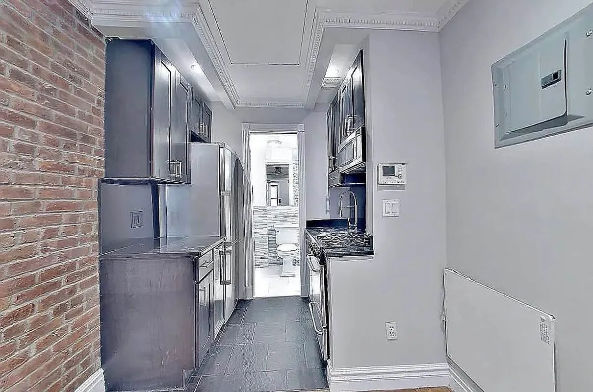 Photo - 345 W 53rd St Unit 4