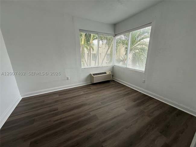 Photo - 320 80th St Unit 16