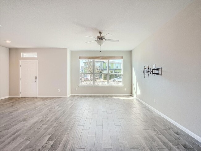 Photo - 8801 Whitter Dr Unidad B