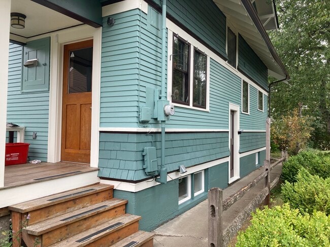 Photo - 2420 Lafayette St