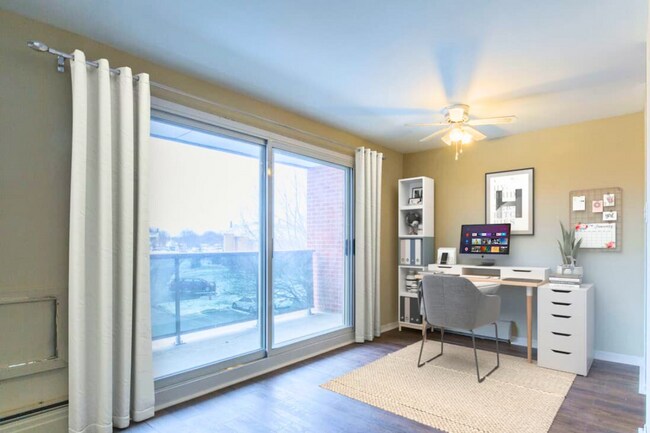 Photo - Blackacres Blvd Apartments