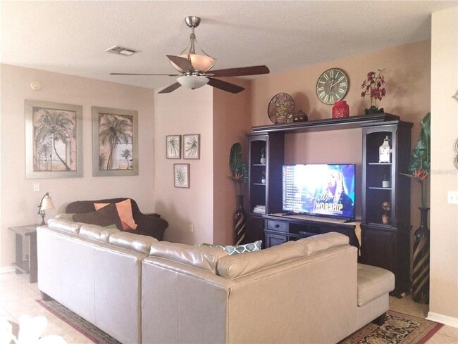 Photo - 219 Cloverdale Rd