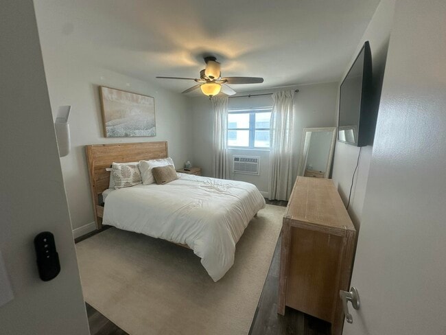 Photo - 143 Yacht Club Dr Unit 7
