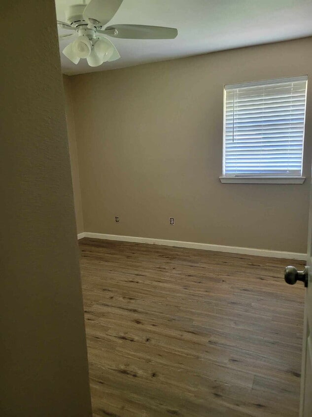 3/2 for rent on Washington in OS - 3/2 for rent on Washington in OS