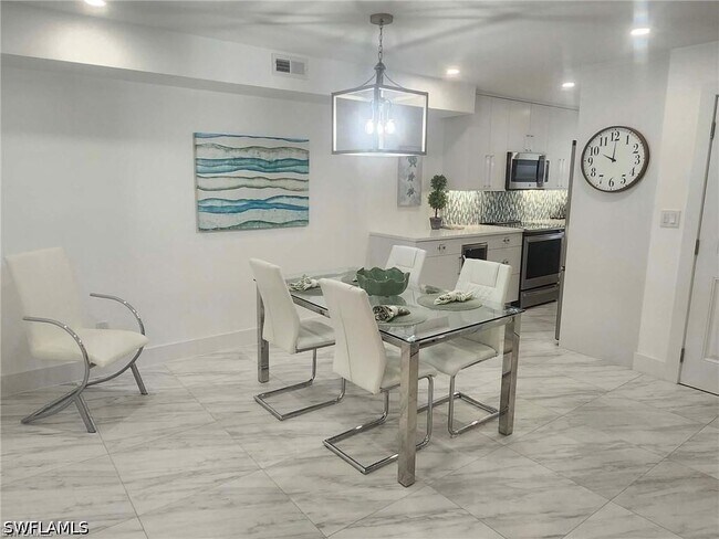 Photo - 3000 Gulf Shore Blvd N Unit 113