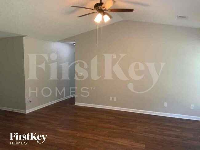 Photo - 797 Gable Ct