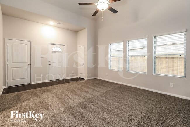 Photo - 255 Rd 5102F