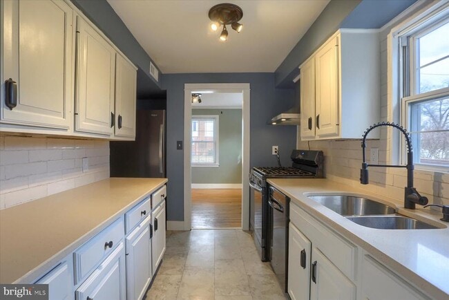 Photo - 1291 Letchworth Rd