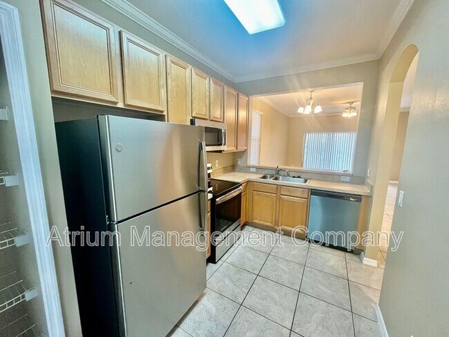 Photo - 1960 Retreat View Cir