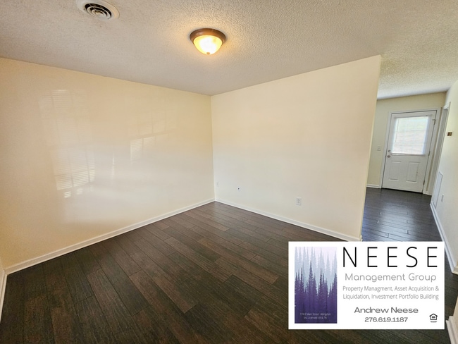 Photo - 640 Wyndale Rd