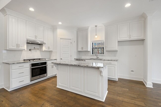 Photo - Beautiful 3 bedroom 2 bath home