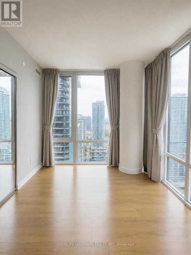 501 Yonge St Unit 2509