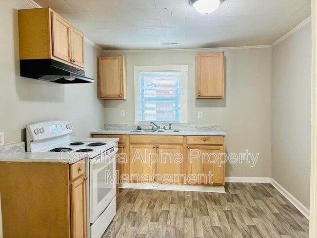 Photo - 410 Carolina Ave