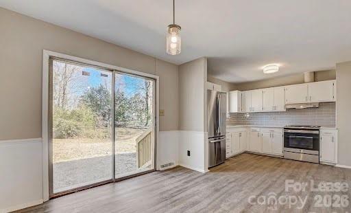 5707 Snow White Ln