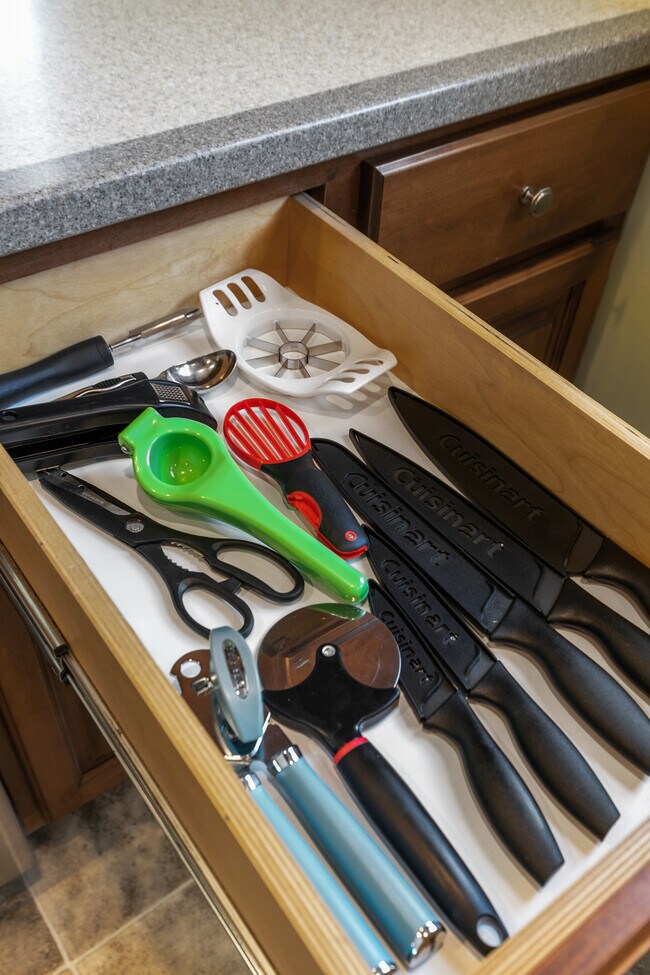 Photo - 302 E Wilson Ave