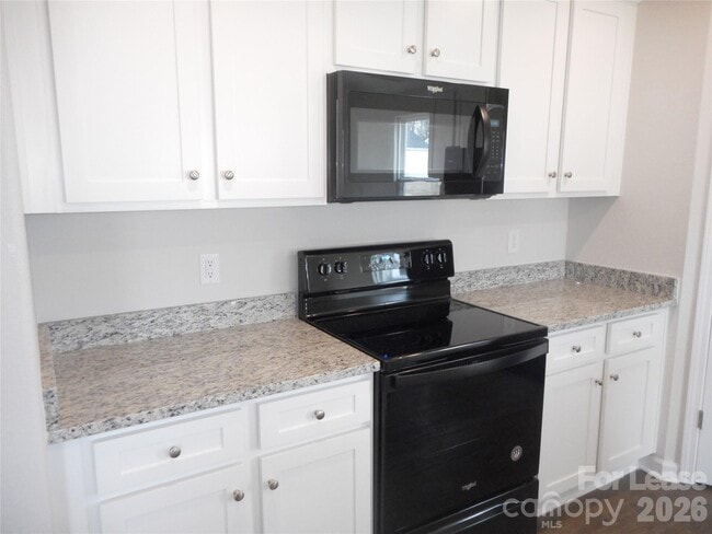 Photo - 2219 Latimer Ln