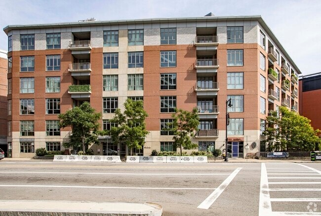 Building Photo - 150 Dorchester Ave Unit 403 Rental