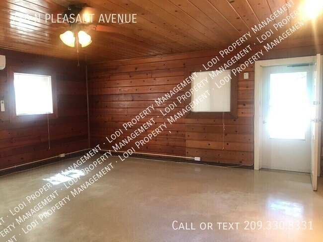 Photo - 718 N Pleasant Ave