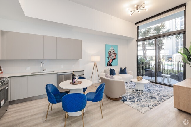 1BR, 1BA - 665SF - The Arcadian