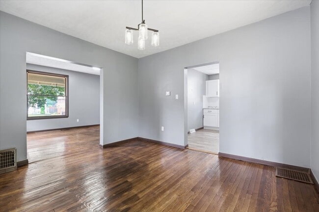 Photo - 142 Western Ave
