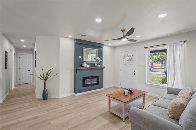 Photo - 434 Marilu St