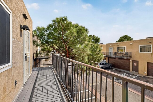 Photo - 12007 Stilwell Pl NE Unidad A