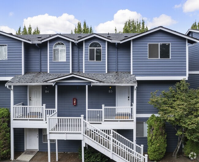 Building Photo - 3939 10th St SE Unit B5 Rental
