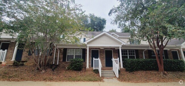 Building Photo - NICE NW 3/3 w/ Washer/Dryer, Open Kitchen ... Rental