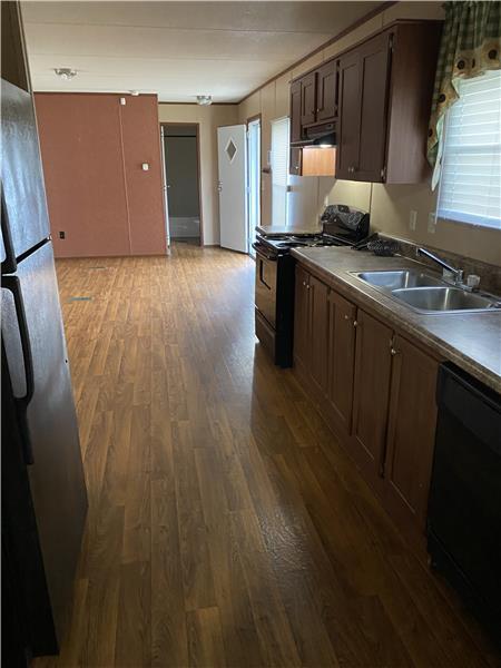 Photo - 123 Oxford Ln