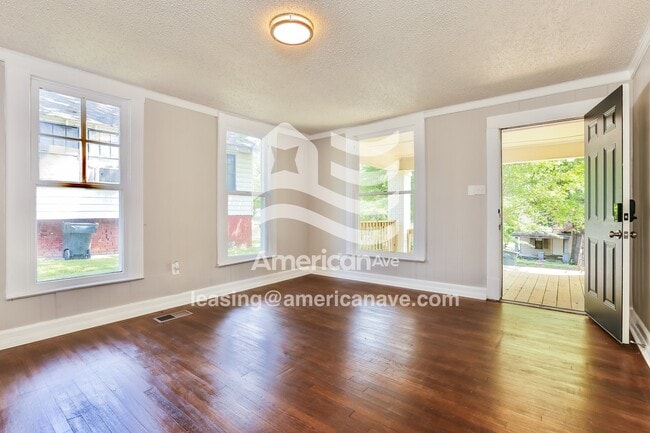 Photo - 2508 Marshall St