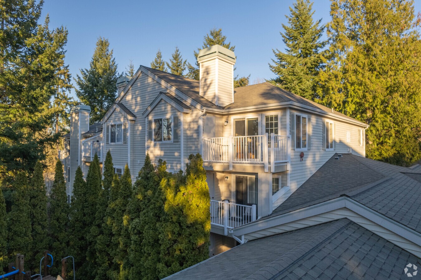 Exteriors - Brookshire Condominiums