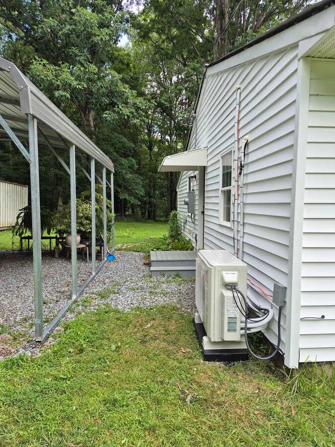 Photo - 31497 Russel Rd