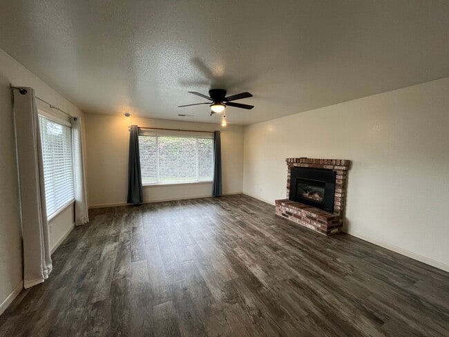 Photo - 3361 Edgewood Rd Unit 3361 Edgewood ST
