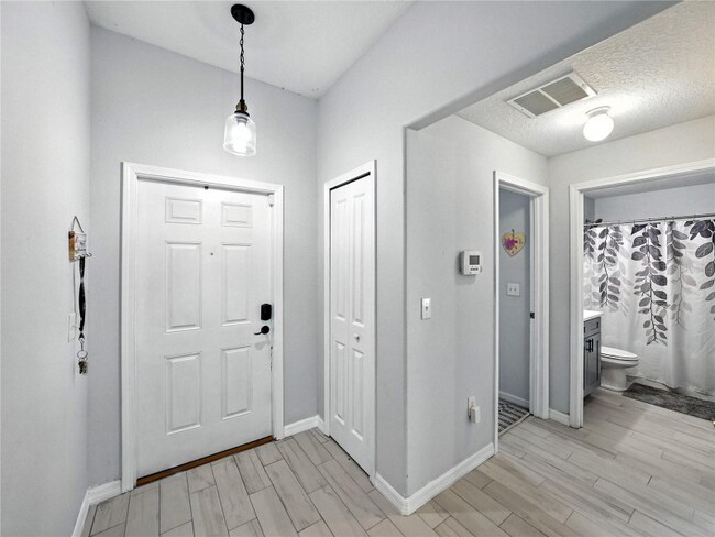 Photo - 149 Cascade Bend Dr