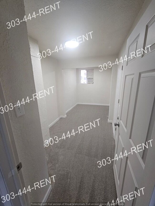 Photo - Move In Special!! Great Location in Denver! All Utilities Included!
