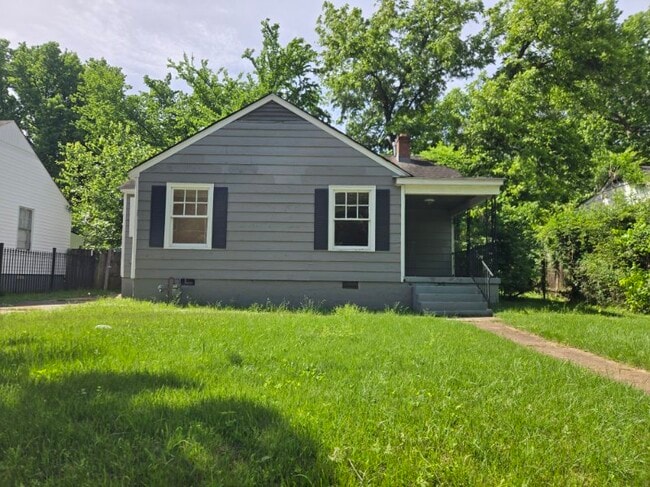 Building Photo - 3703 Fairoaks Ave