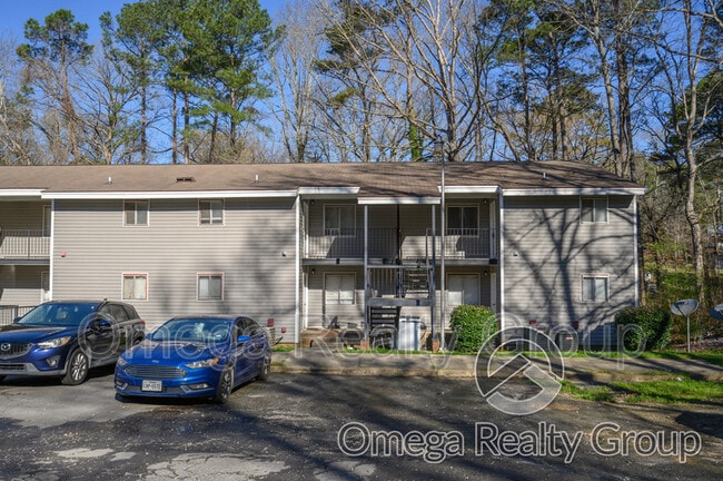 Building Photo - 1600 14th Ave E Unit Apt 25