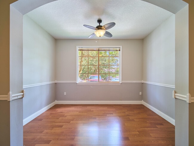 Photo - 6101 Myrtlewood Cir W