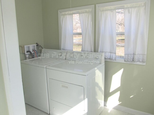 Photo - 6234 E V Ave