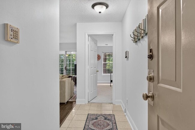 Building Photo - 12103 Green Ledge Ct Unit 101