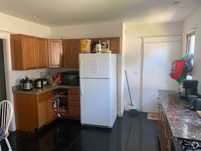 Building Photo - 4 Nottinghill Rd Unit 1 Rental