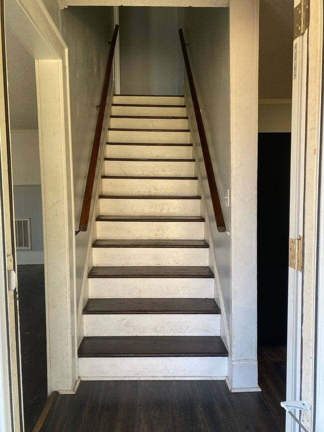 Photo - 223 N Beaver St